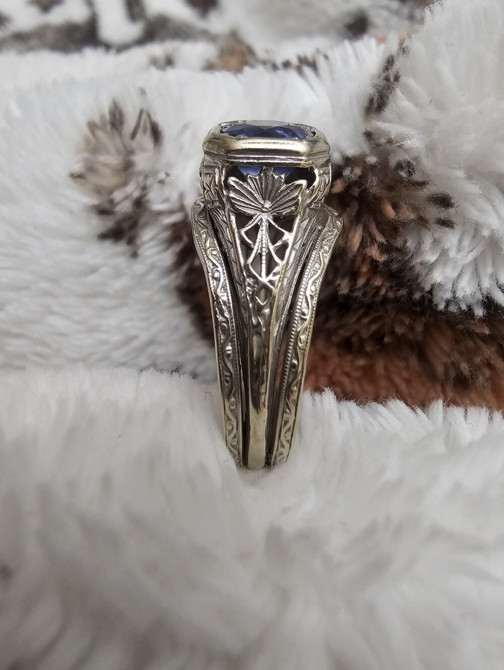 Sapphire Wedding Set - Picture 7 of 9